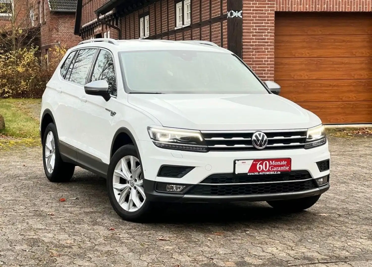 Volkswagen Tiguan Allspace Highline *7 Sitzer* Weiß - 1