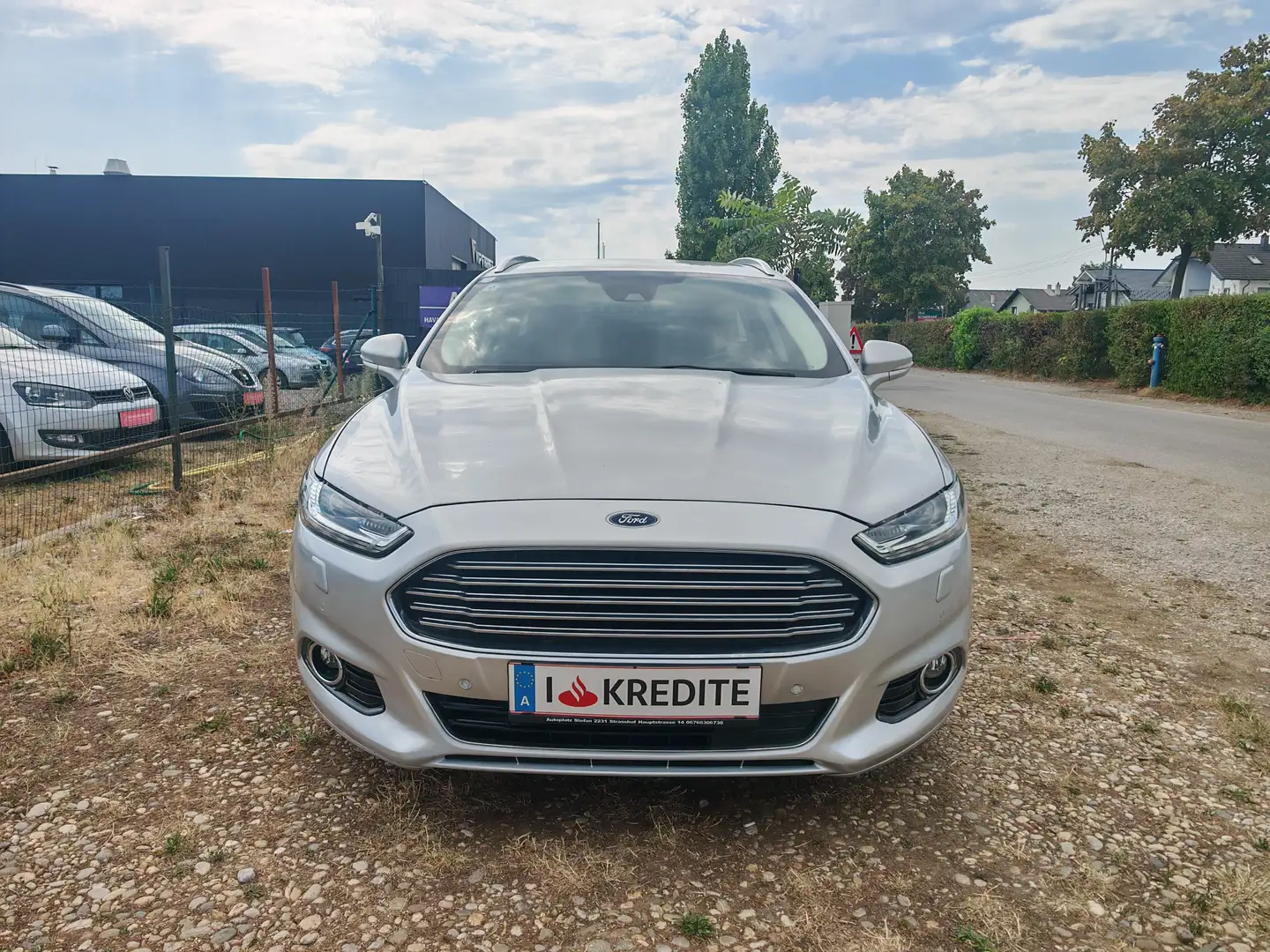 Ford Mondeo Titanium AWD Grau - 1