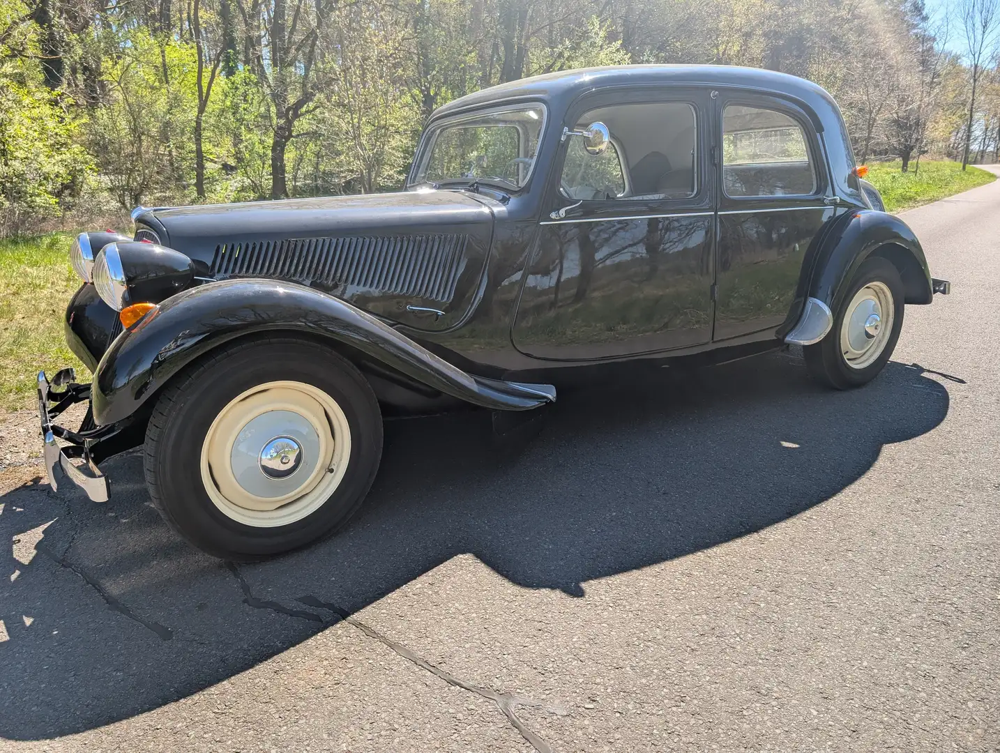 Citroen Traction Schwarz - 1
