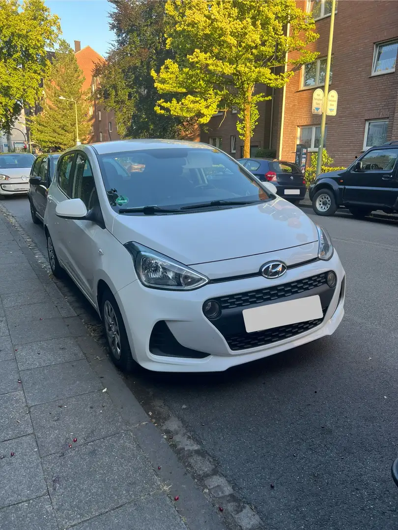 Hyundai i10 Trend Белый - 2