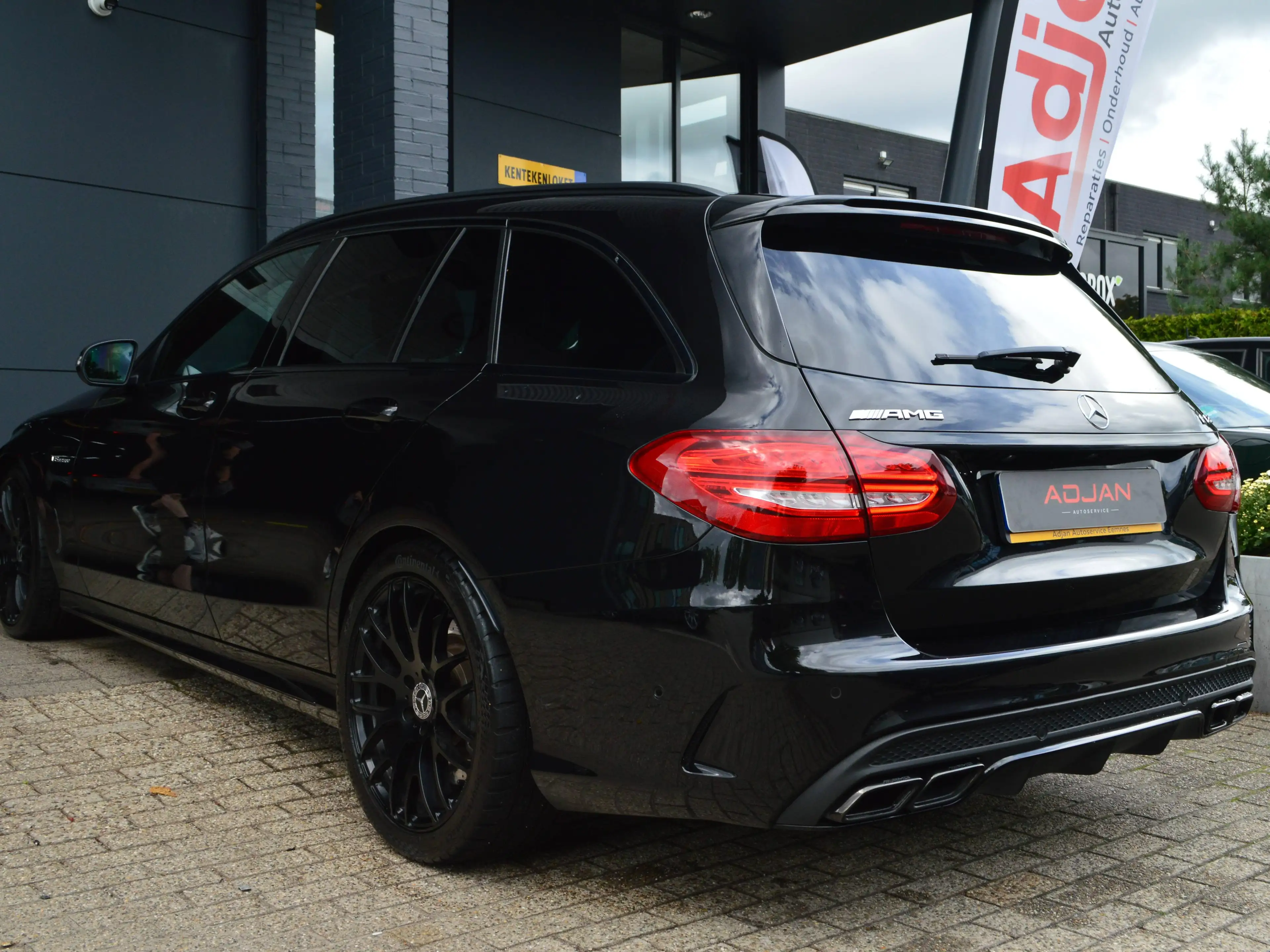 Mercedes-Benz C 63 AMG AMG 63 Burmester Pano Alcantara Stoelverwarming — photo 2