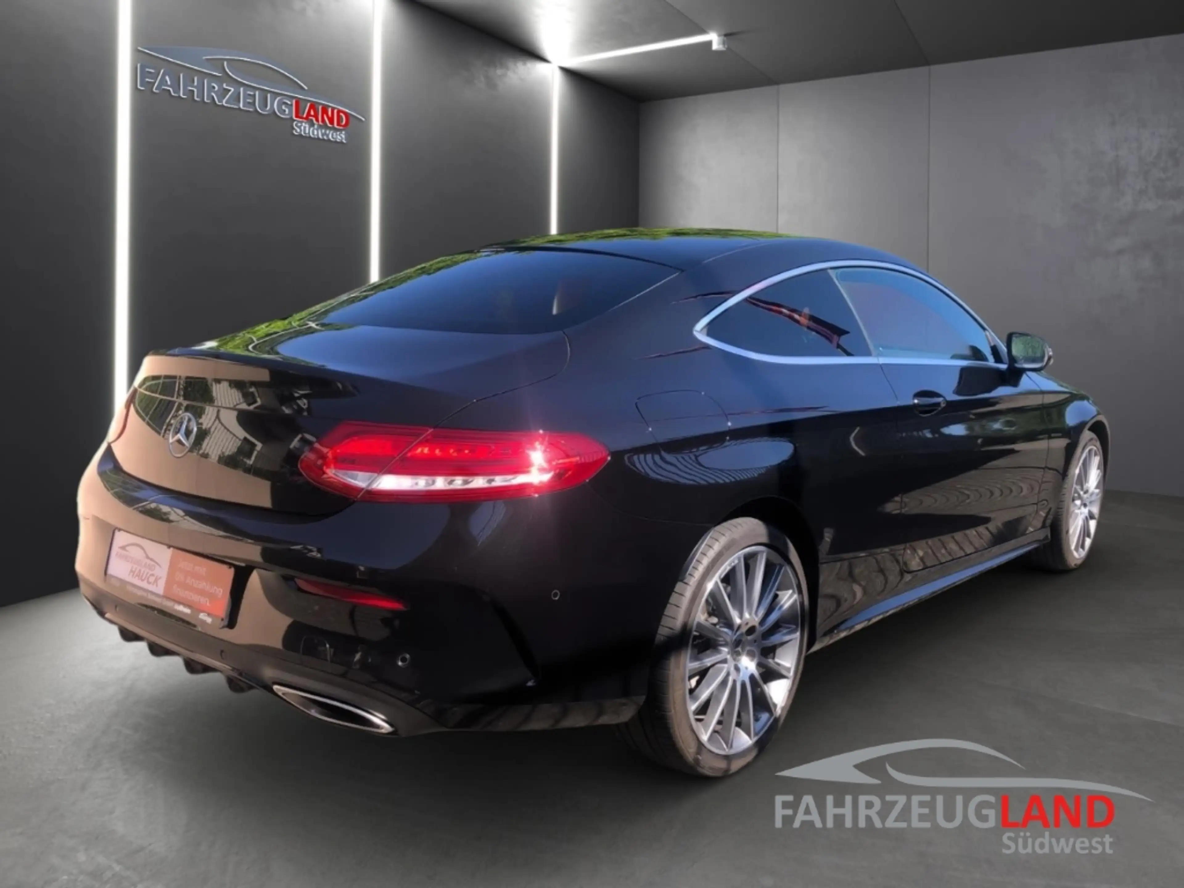 Mercedes-Benz C 400 Coupe AMG Burmester Pano Sport-Auspuffanlage Sitzh — photo 3