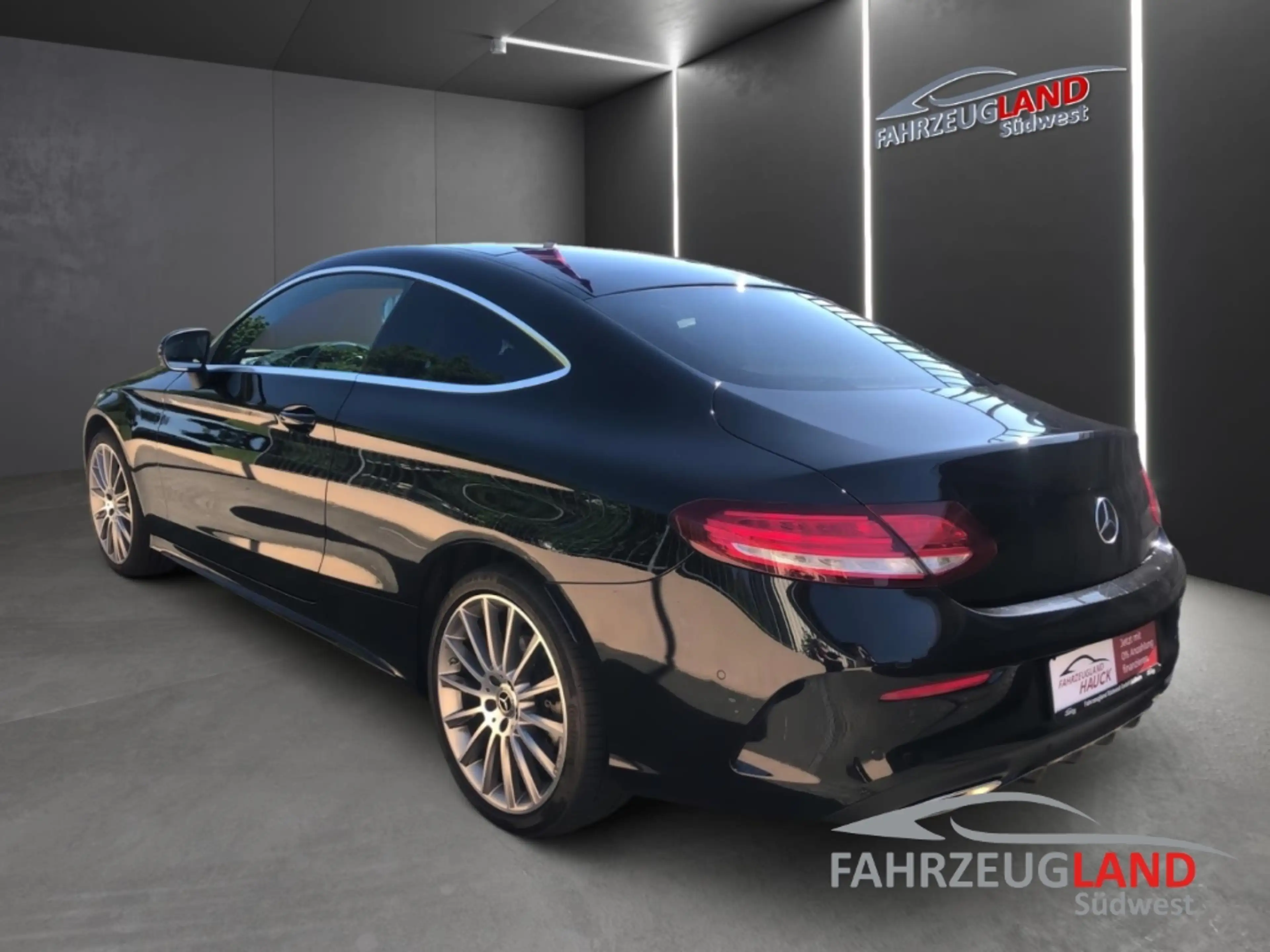 Mercedes-Benz C 400 Coupe AMG Burmester Pano Sport-Auspuffanlage Sitzh — photo 4