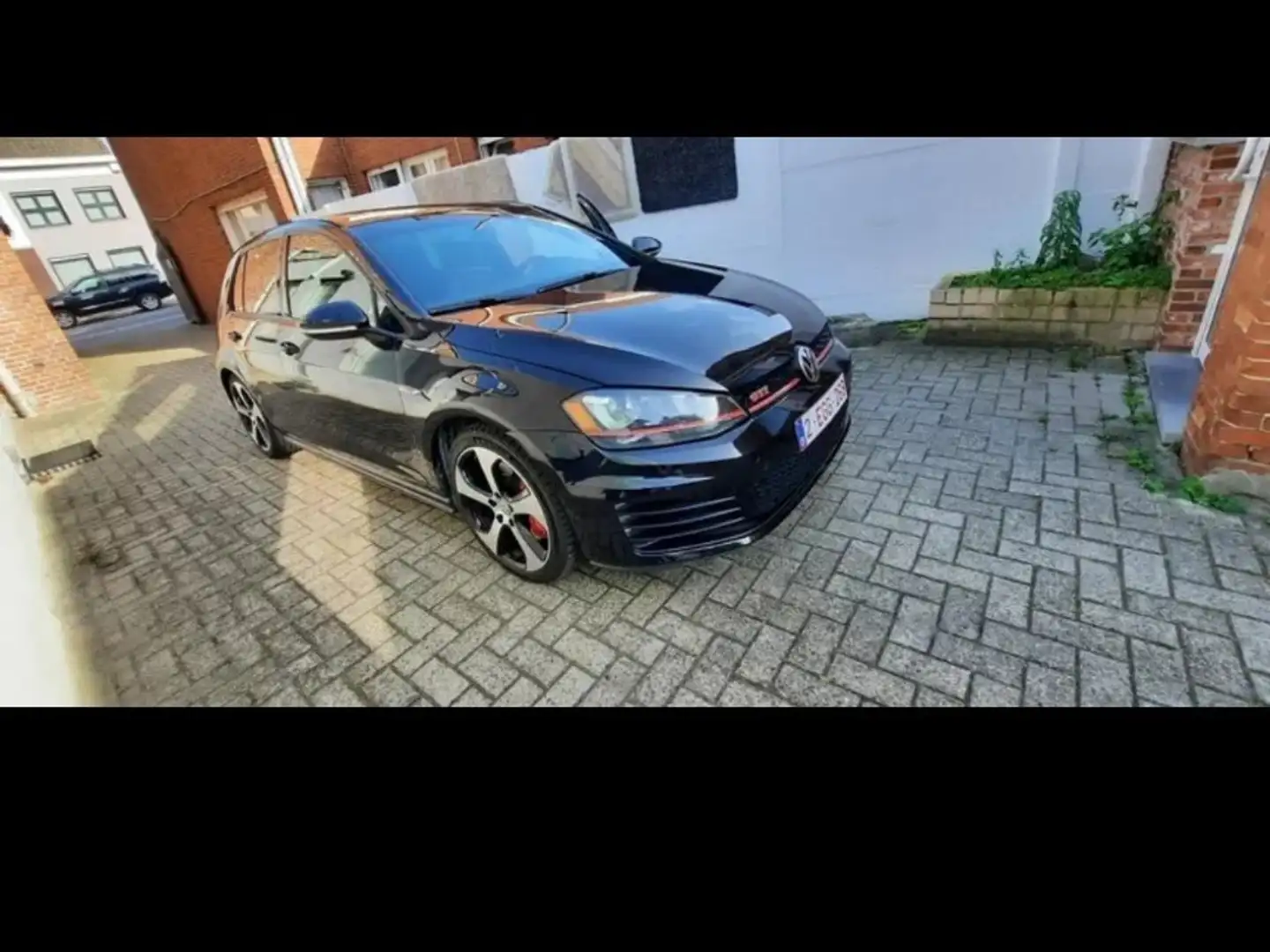 Volkswagen Golf GTI (BlueMotion Technology) DSG Performance Zwart - 2