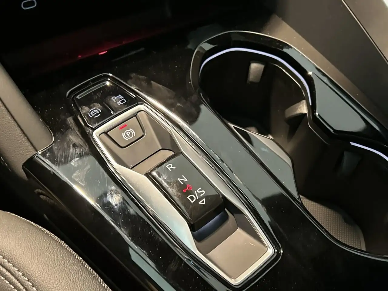Audi Q5 снимка Audi Q5