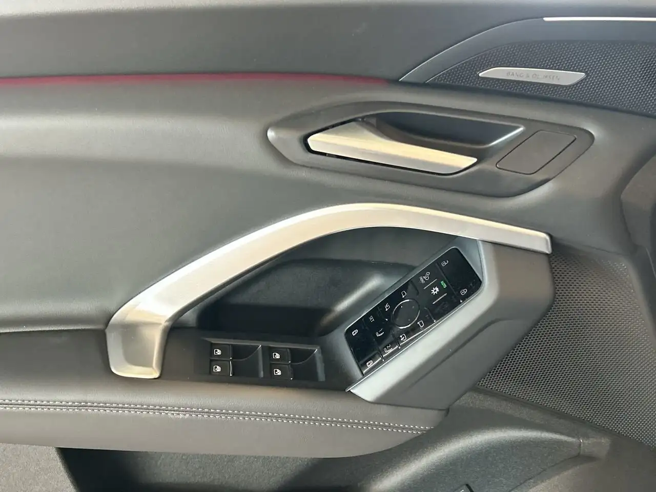 Audi Q5 снимка Audi Q5