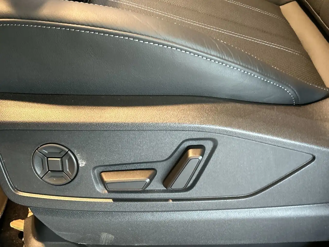 Audi Q5 снимка Audi Q5