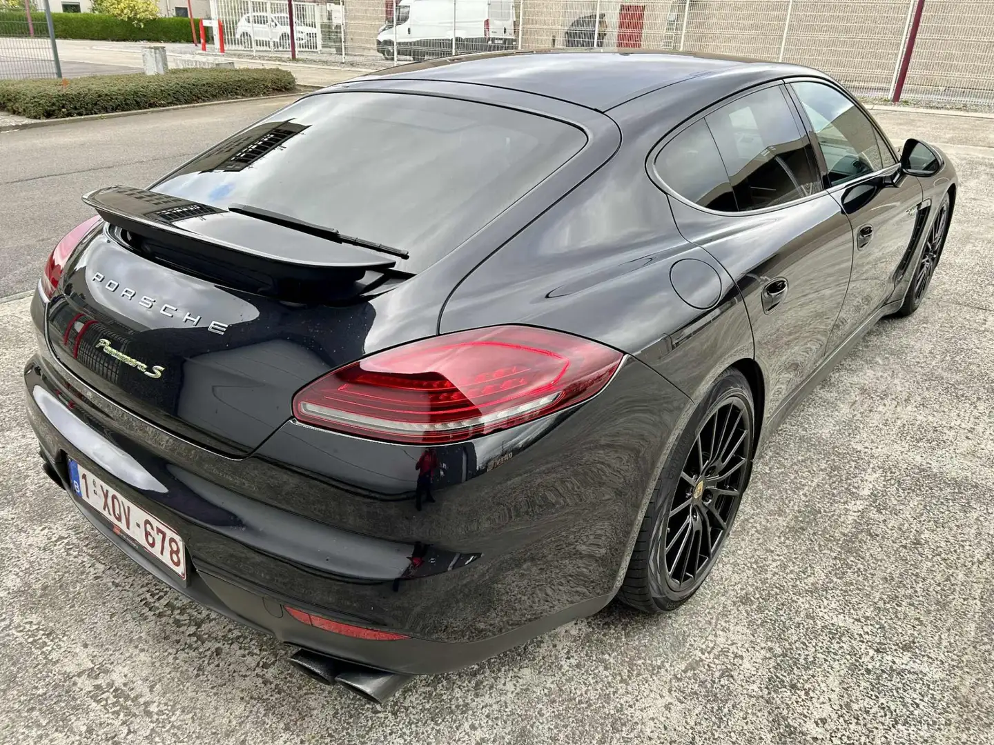 Porsche Panamera S V6 3.0 416 Hybrid Tiptronic Czarny - 2