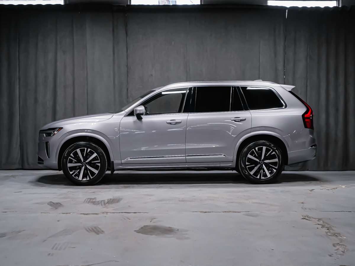2026 Volvo XC90 B6 CORE BRIGHT alt 3