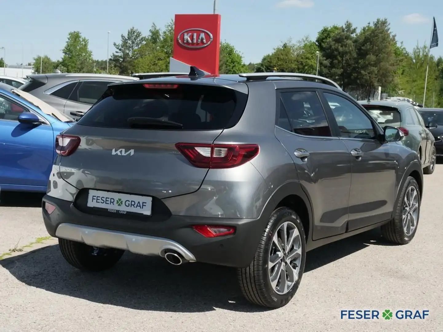 Kia Stonic 1.0T 100 48V DCT SPIRIT TECHNIK Navi Grau - 2