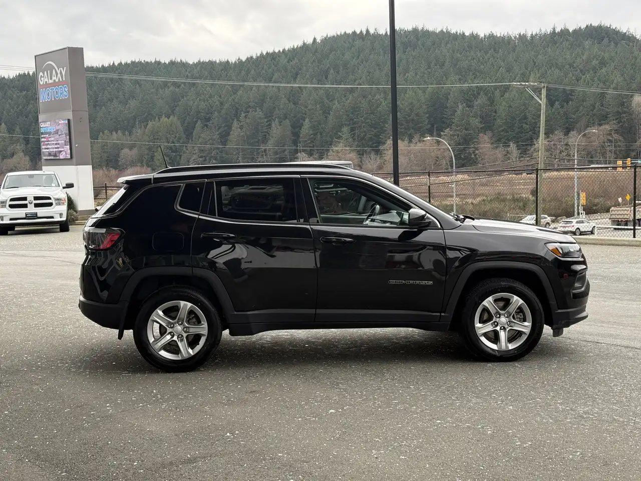 Jeep Compass снимка Jeep Compass