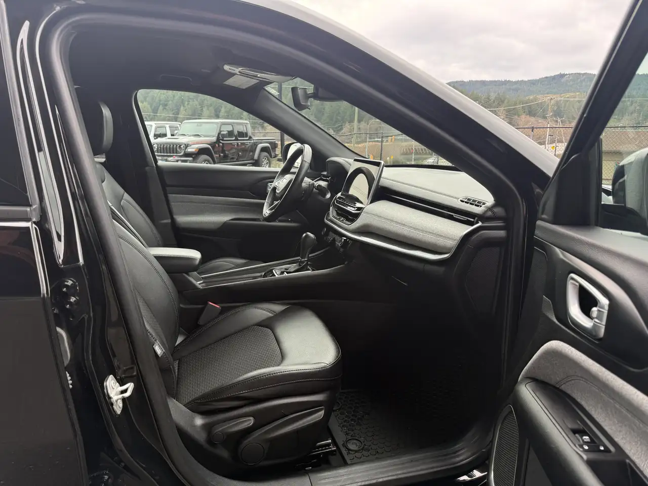 Jeep Compass снимка Jeep Compass