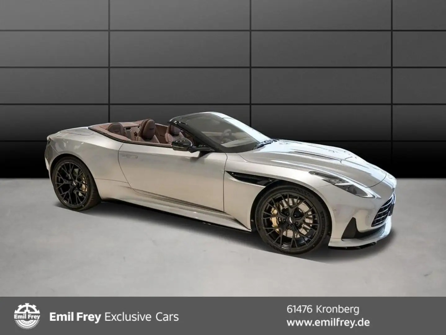 Aston Martin DB12 Volante Silber - 1