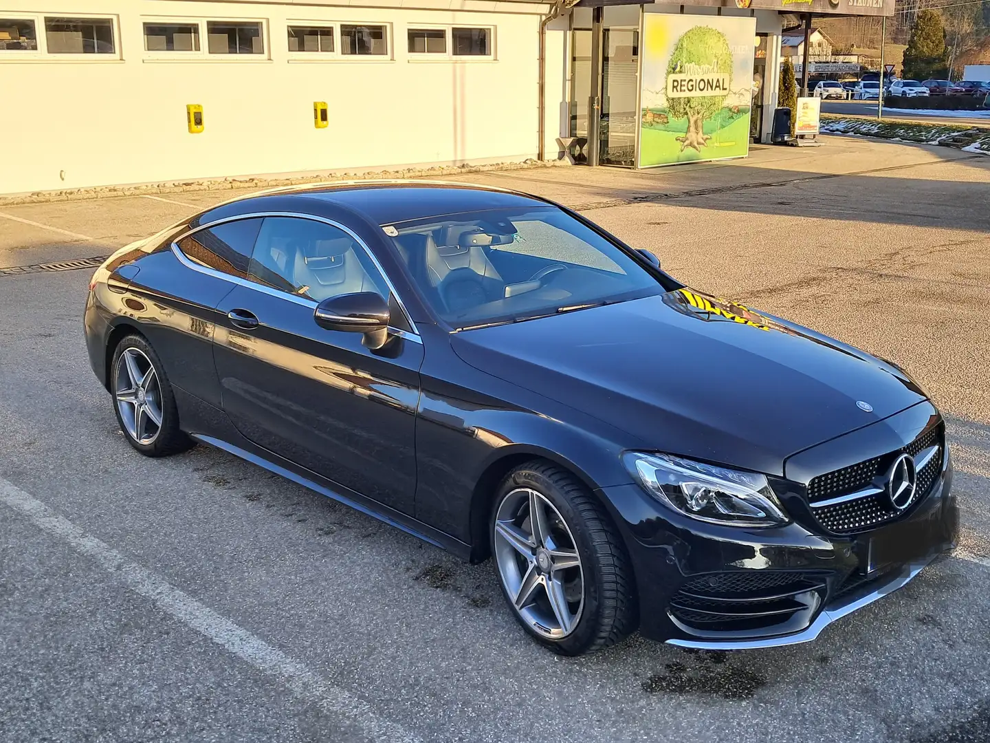 Mercedes-Benz C 220 AMG Line Schwarz - 1