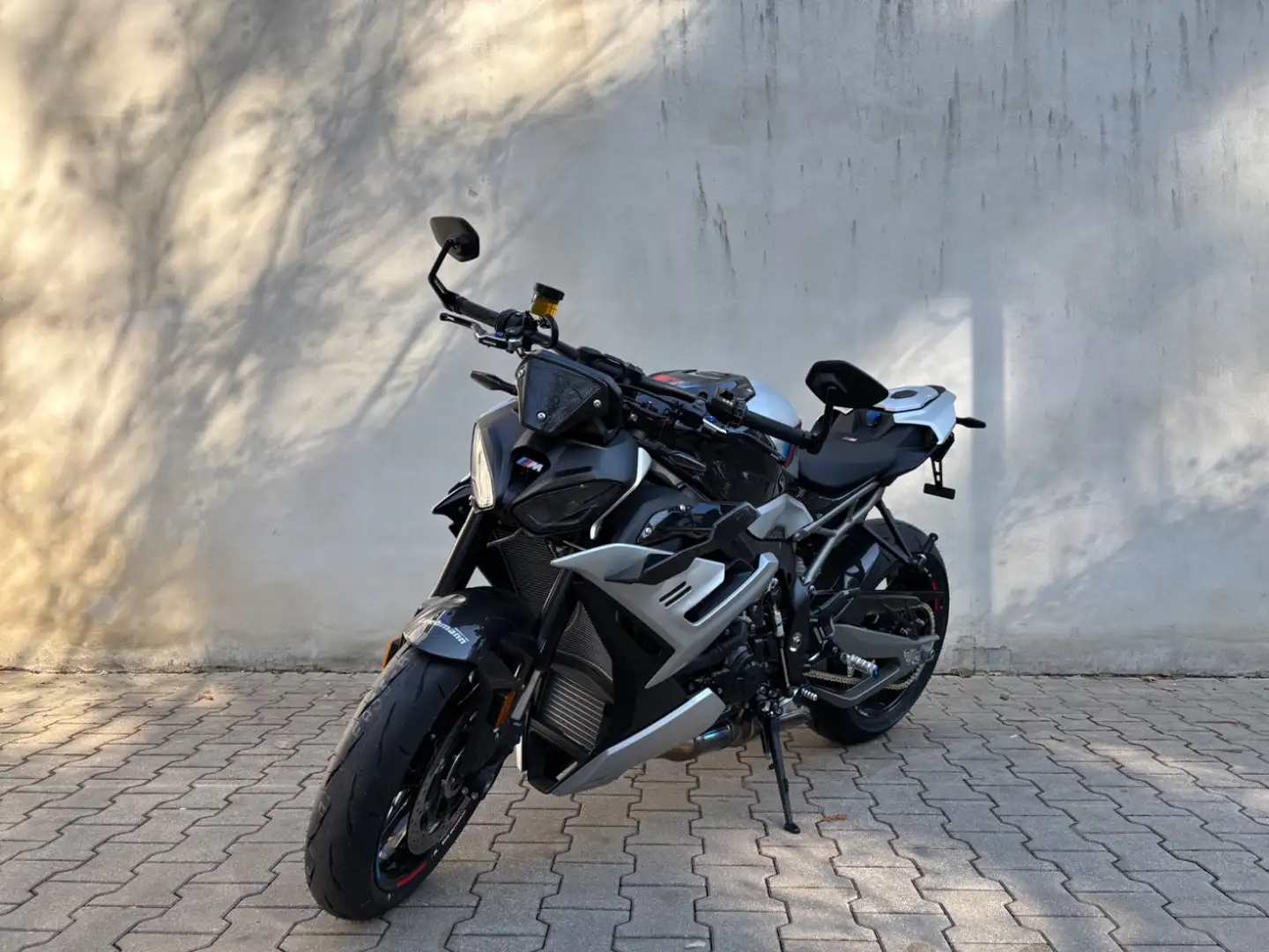 BMW M 1000 R M Competition Paket bijela - 2