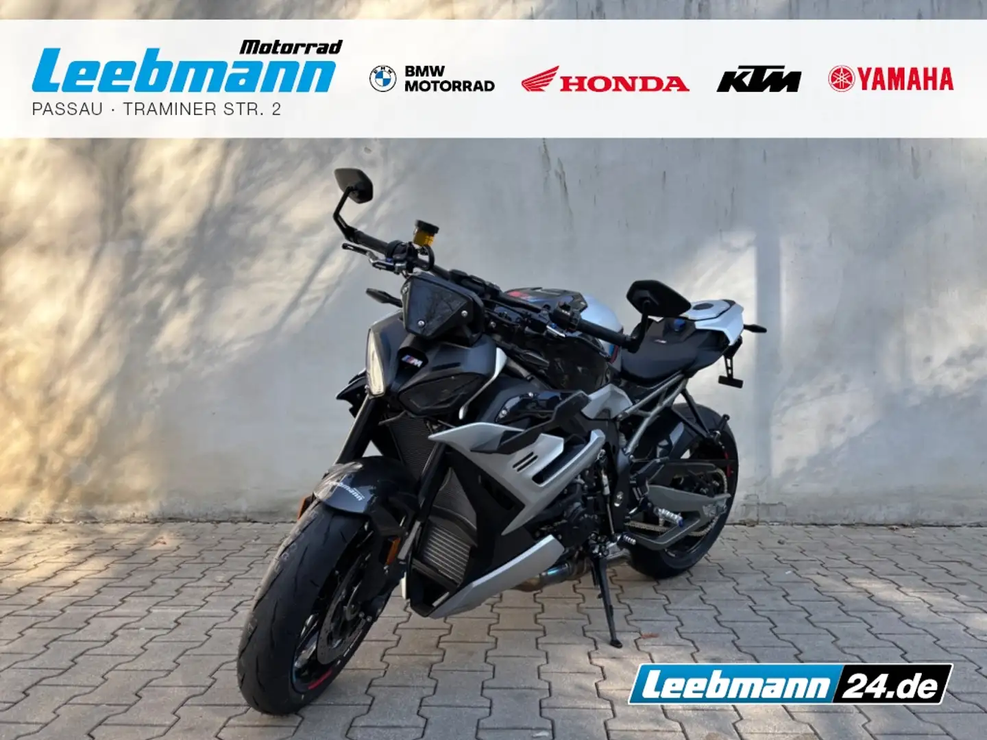 BMW M 1000 R M Competition Paket bijela - 1