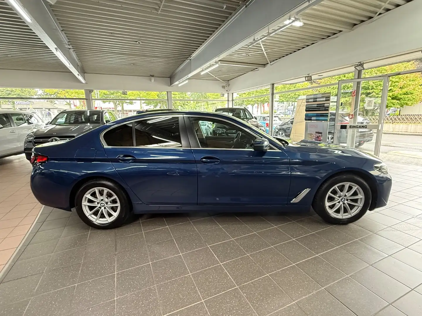 BMW 520 520d Lim. Business+DAP+HuD+HiFi+Memory+Standheiz Bleu - 2