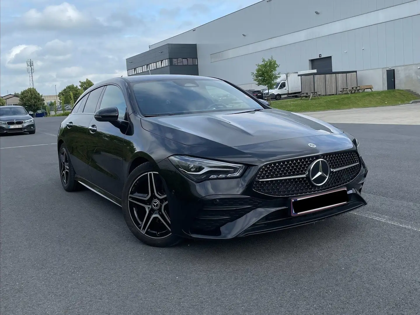 Mercedes-Benz CLA 180 CLA Shooting Brake 180 d AMG Line Noir - 1