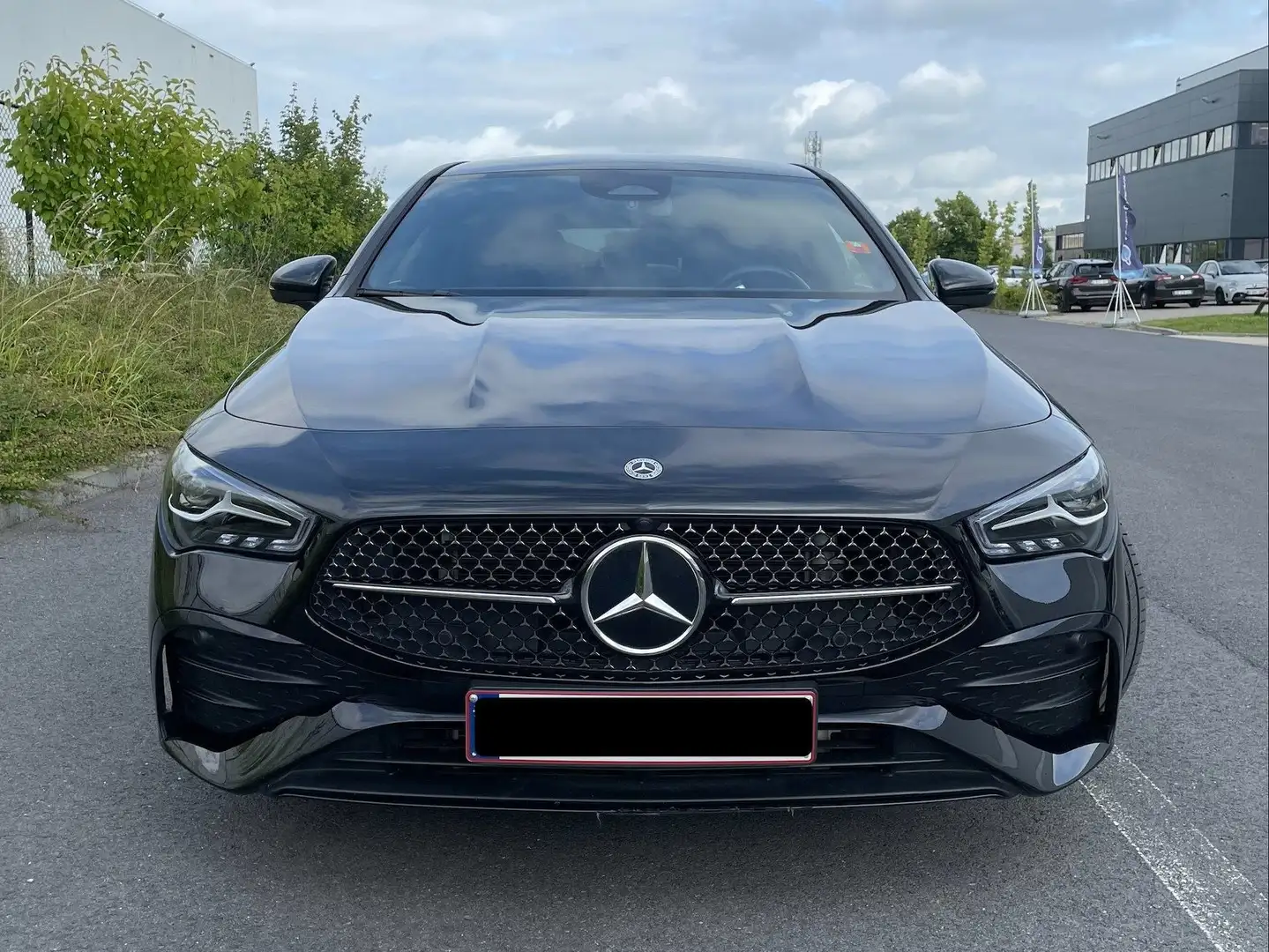 Mercedes-Benz CLA 180 CLA Shooting Brake 180 d AMG Line Noir - 2