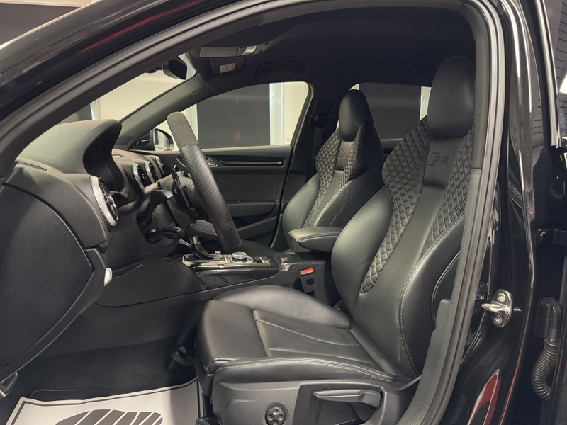 Audi TT RS 3 2.5 TFSI quattr*VIRTUAL*B&O*NON OPF*SCHALE* — photo 11