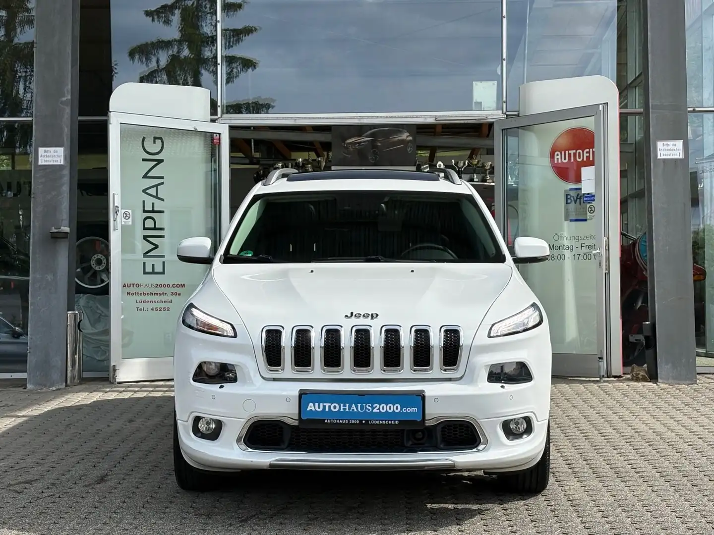 Jeep Cherokee 2.2 4x4 Limited Autom./PAN/SBL/AHK/RFK/ Blanc - 2