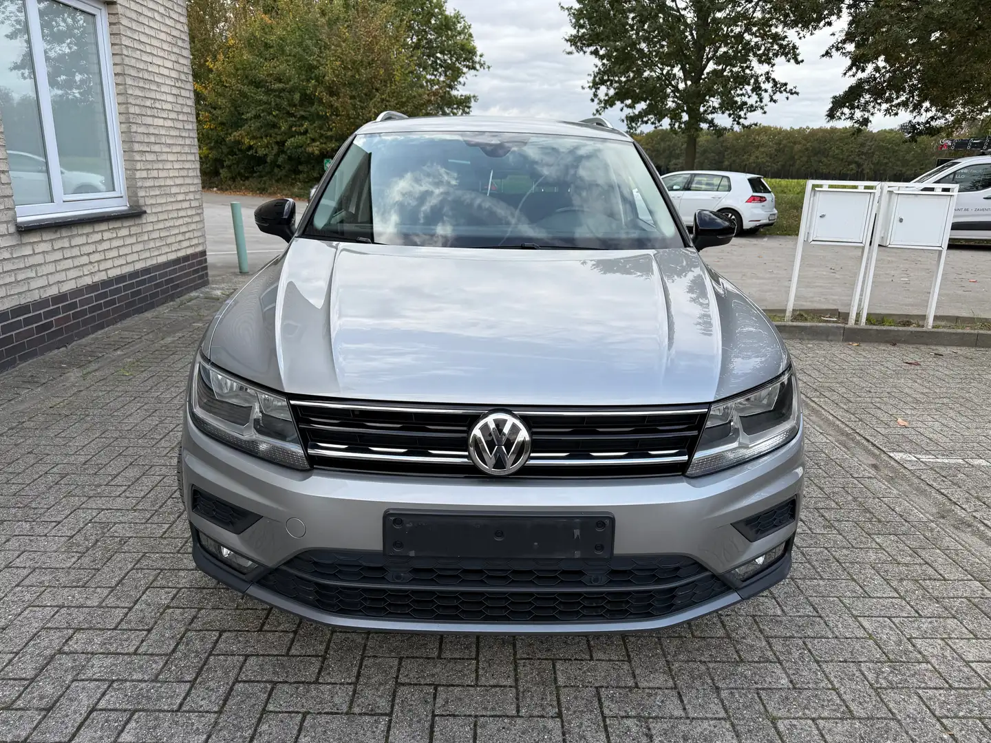 Volkswagen Tiguan Tiguan1.5 i IQ drive Gris - 2