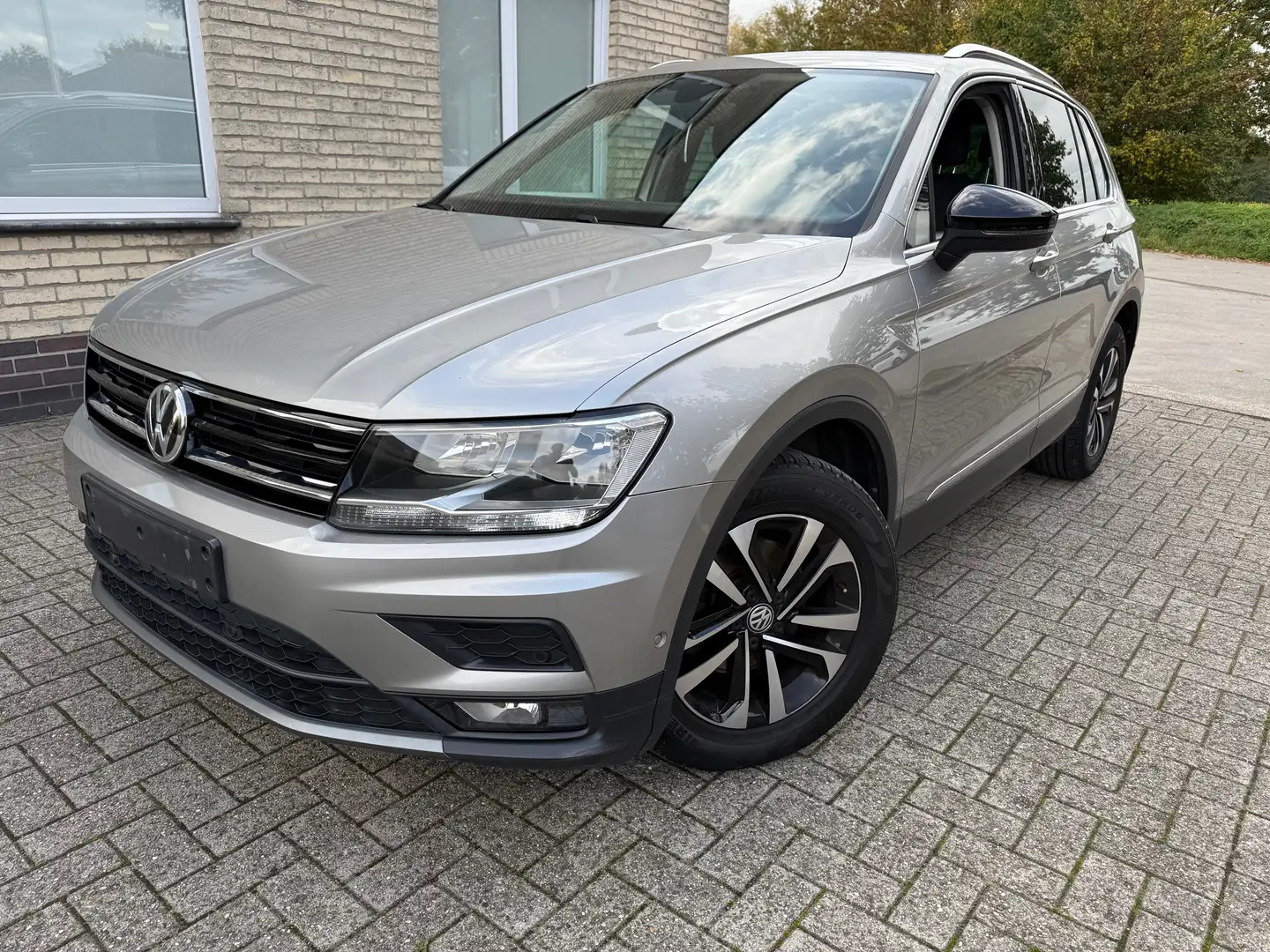 Volkswagen Tiguan Tiguan1.5 i IQ drive Gris - 1