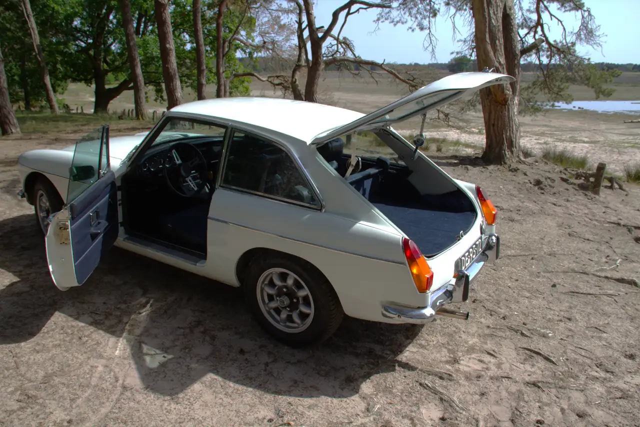 MGB GT, foto 12