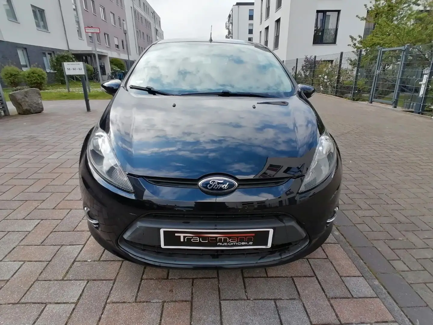 Ford Fiesta Trend 74 tkm Klima Neue inspektion Noir - 2