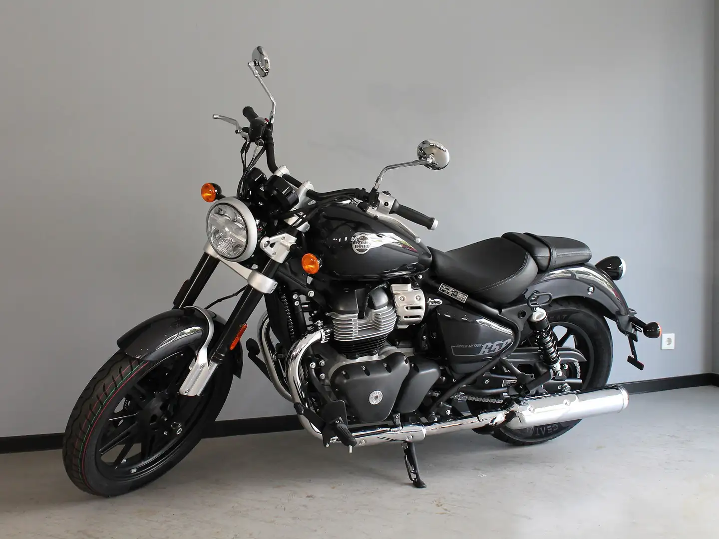 Royal Enfield Super Meteor 650 Astral Black Siyah - 1