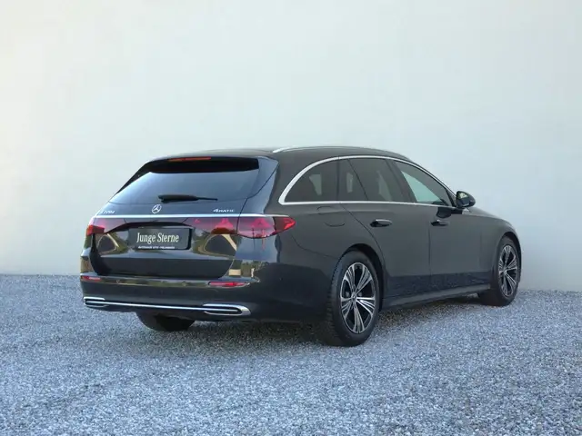 Mercedes-Benz E 220 d 4M T-Modell +360°+DigiLight+AHK+Ambiente Ansicht 6