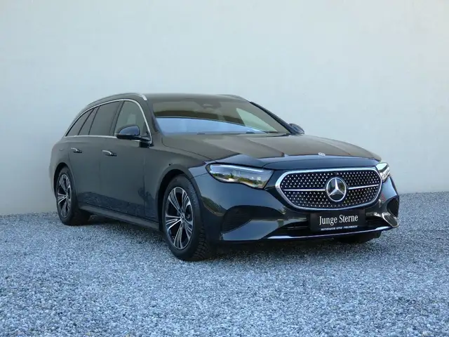 Mercedes-Benz E 220 d 4M T-Modell +360°+DigiLight+AHK+Ambiente Ansicht 5