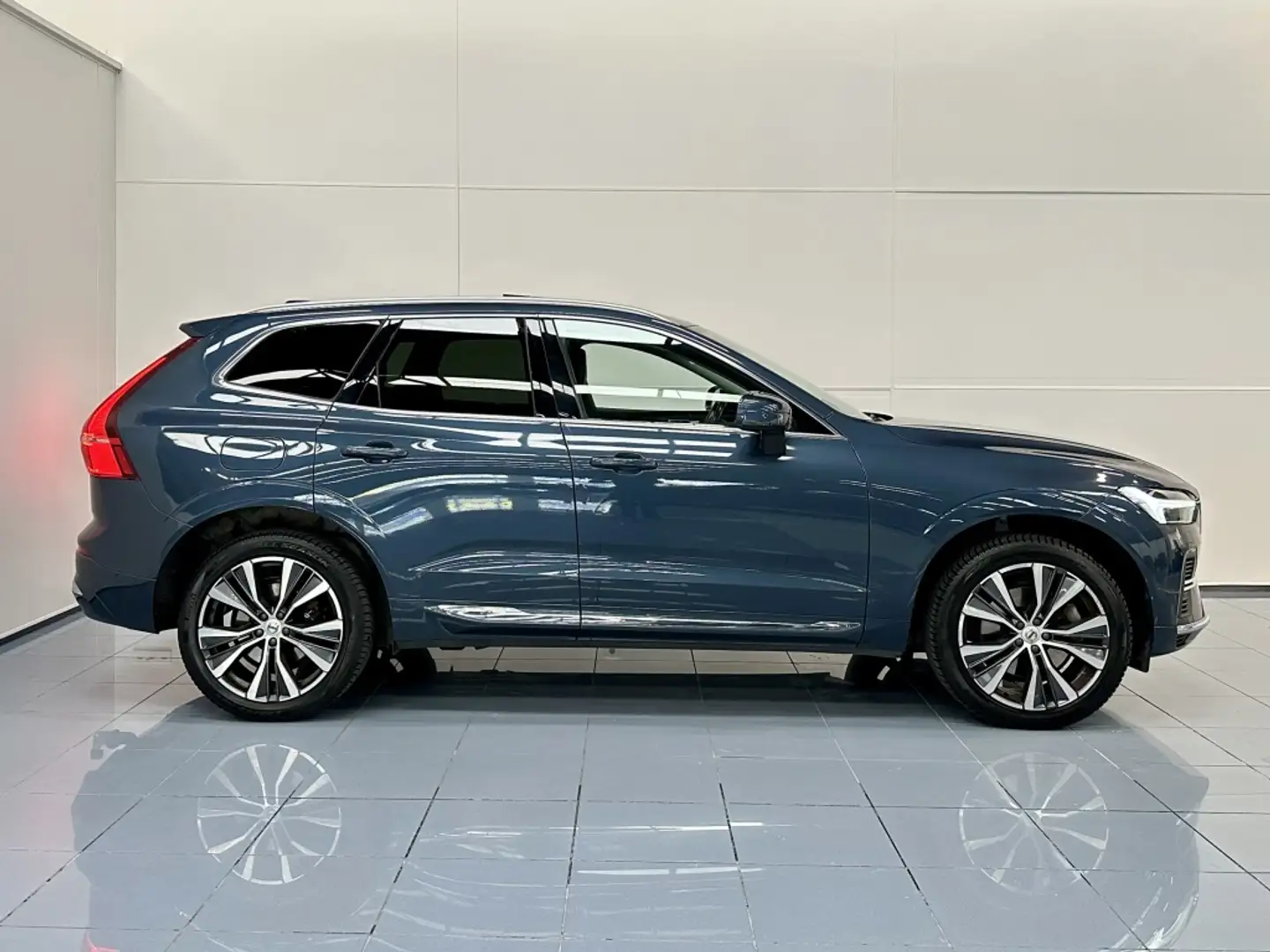 Volvo XC60 T6 Recharge Inscription Azul - 2