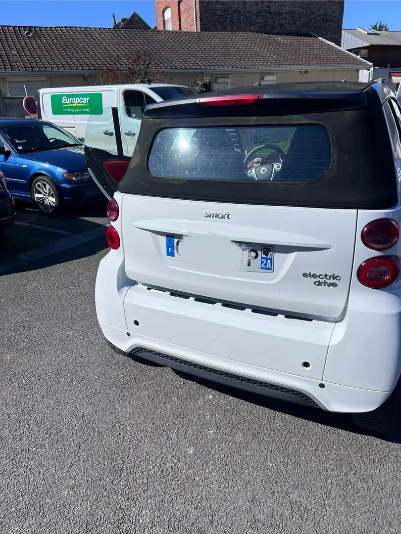 smart forTwo Smart Cabrio Electric Drive avec batterie Blanc - 2