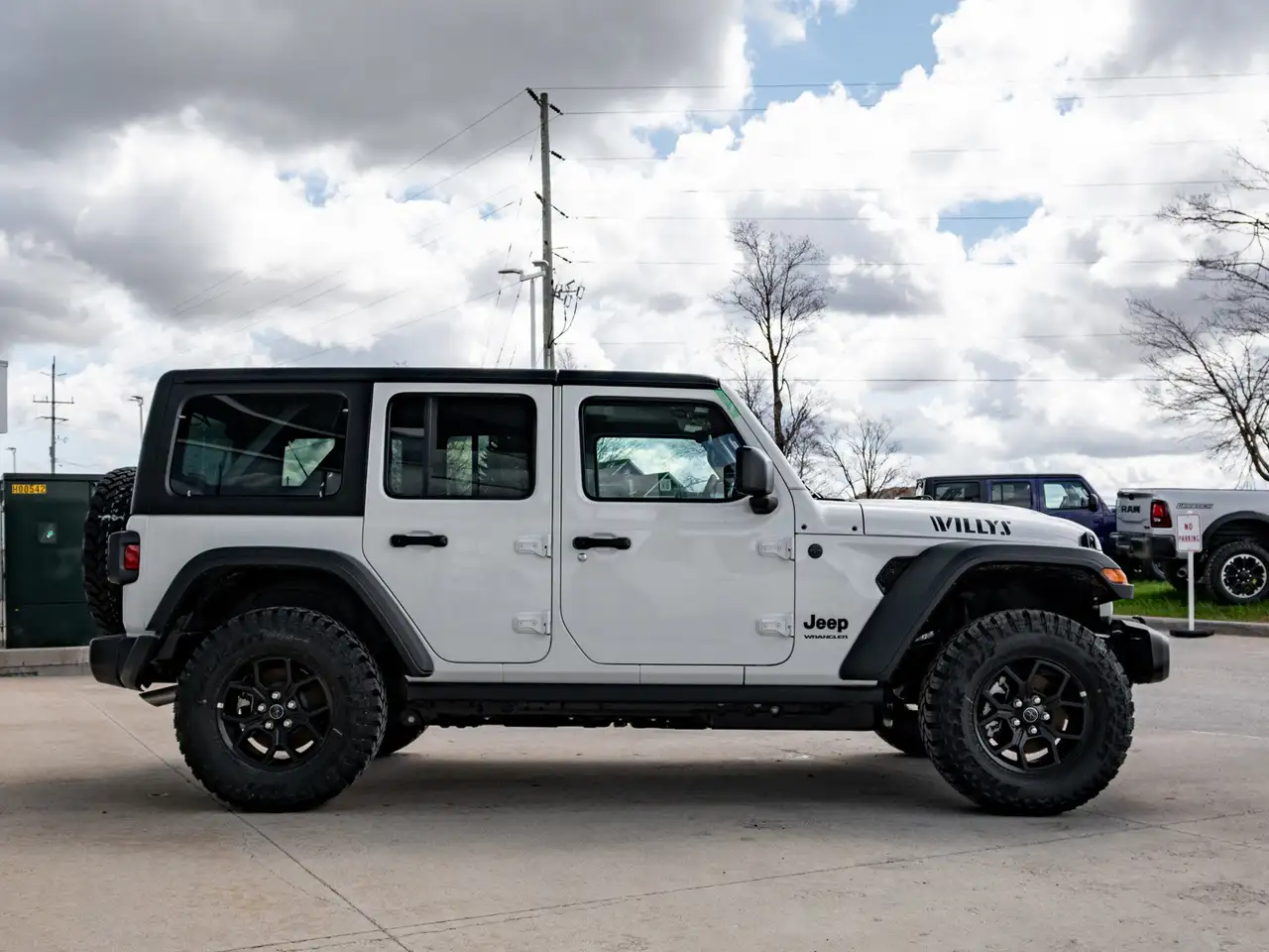 Jeep Wrangler снимка Jeep Wrangler
