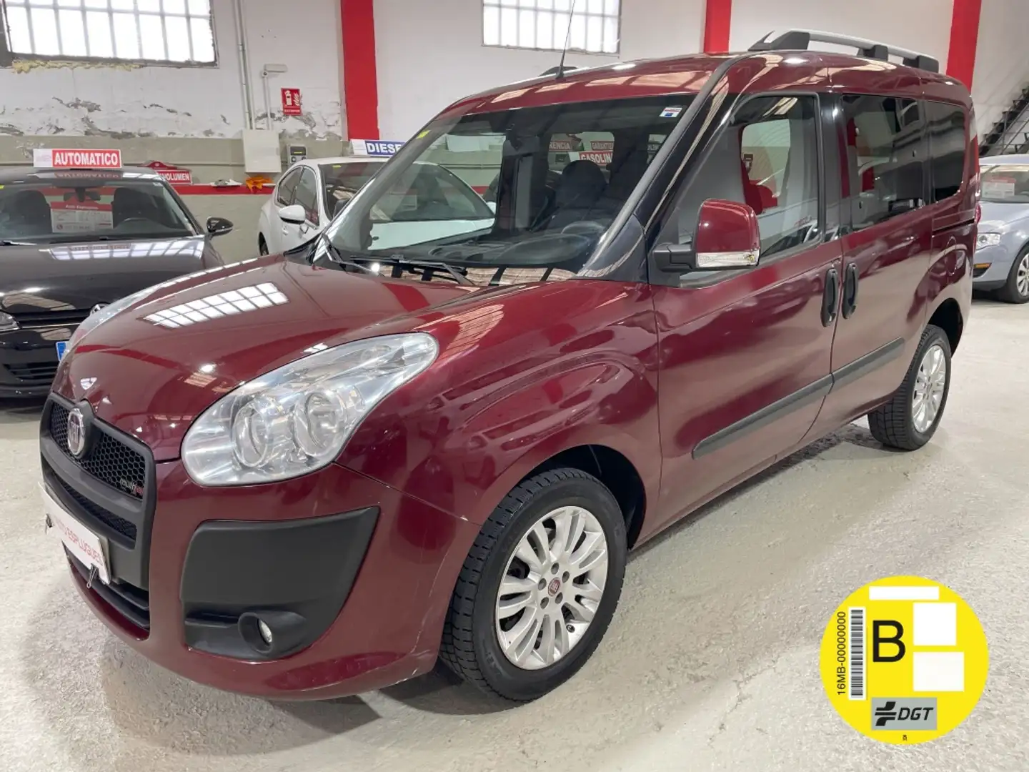 Fiat Dobló Panorama 1.6Mjt Dynamic E5+ Burdeos - 1