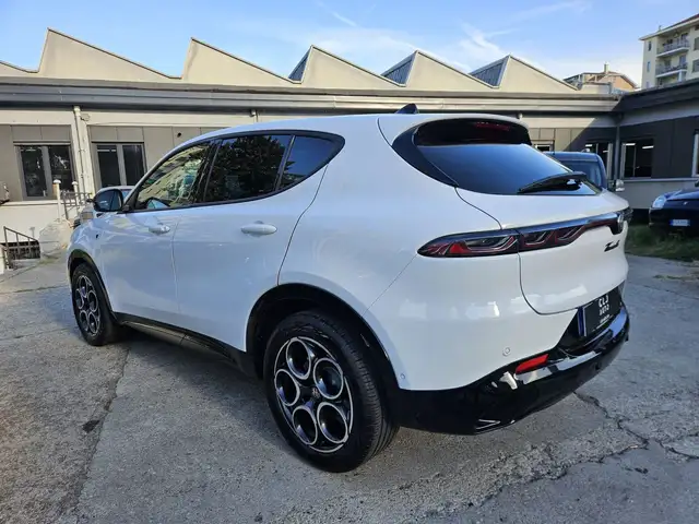 Alfa Romeo Tonale view 6
