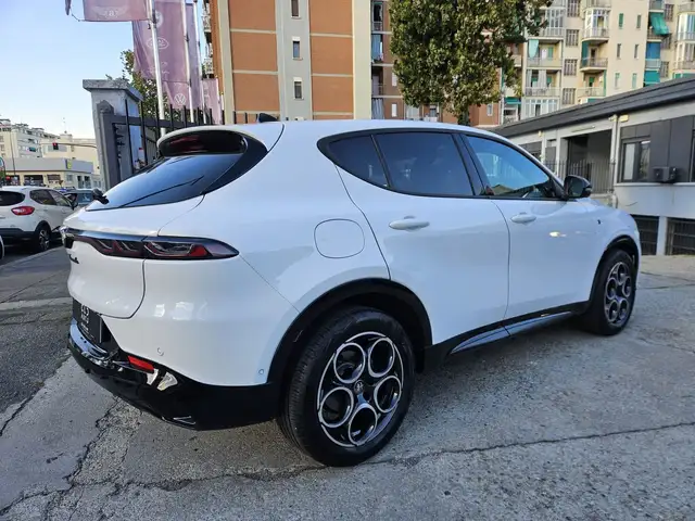 Alfa Romeo Tonale view 4