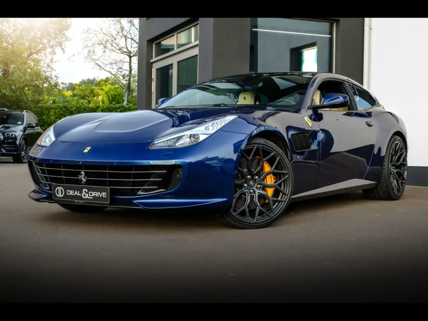 Ferrari GTC4 Lusso V12°POWER°VOSSEN WHEELS°CARBON°DISPLAY°PANO Modrá - 1
