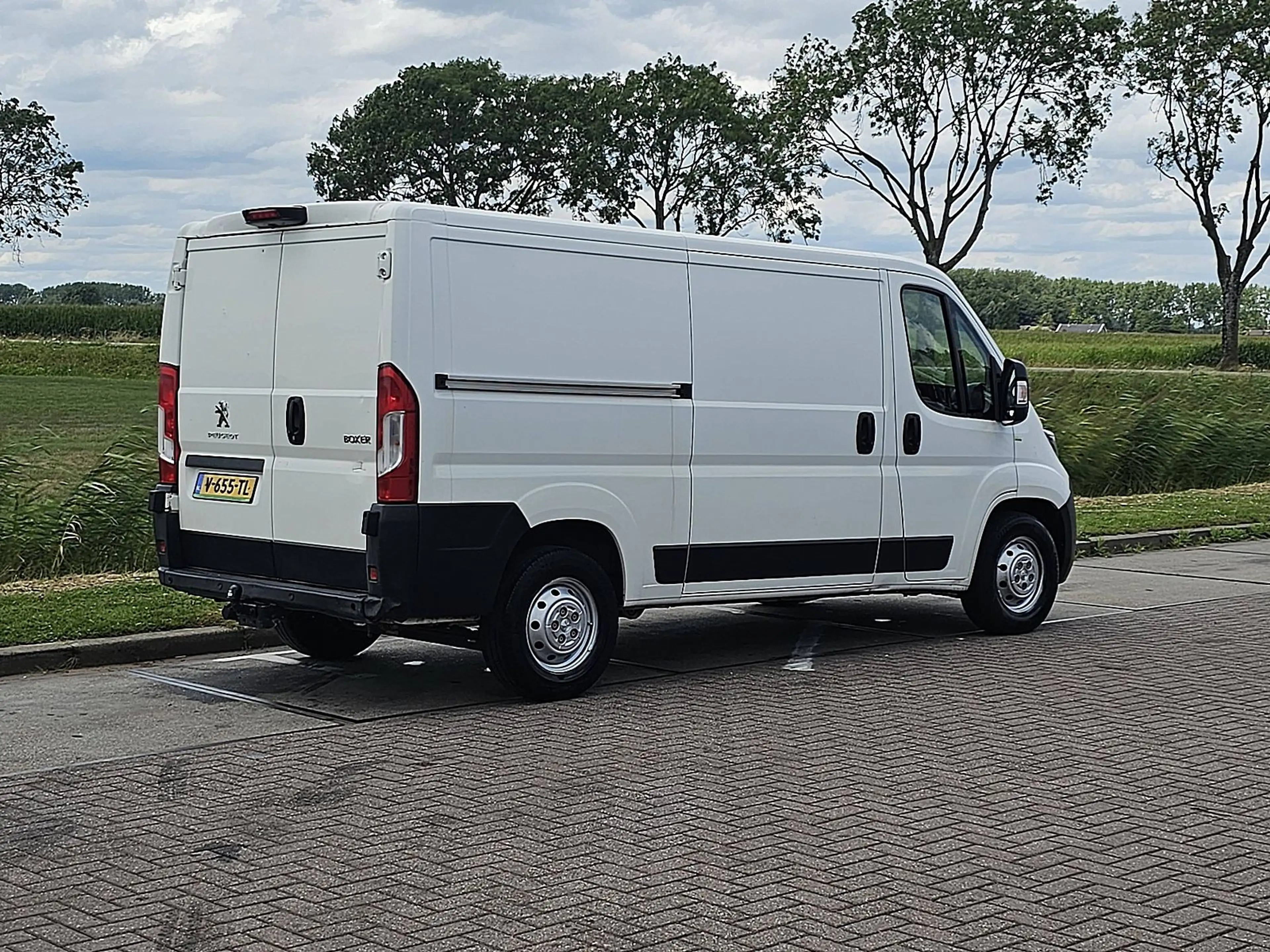 Peugeot Boxer 2.0 — photo 3