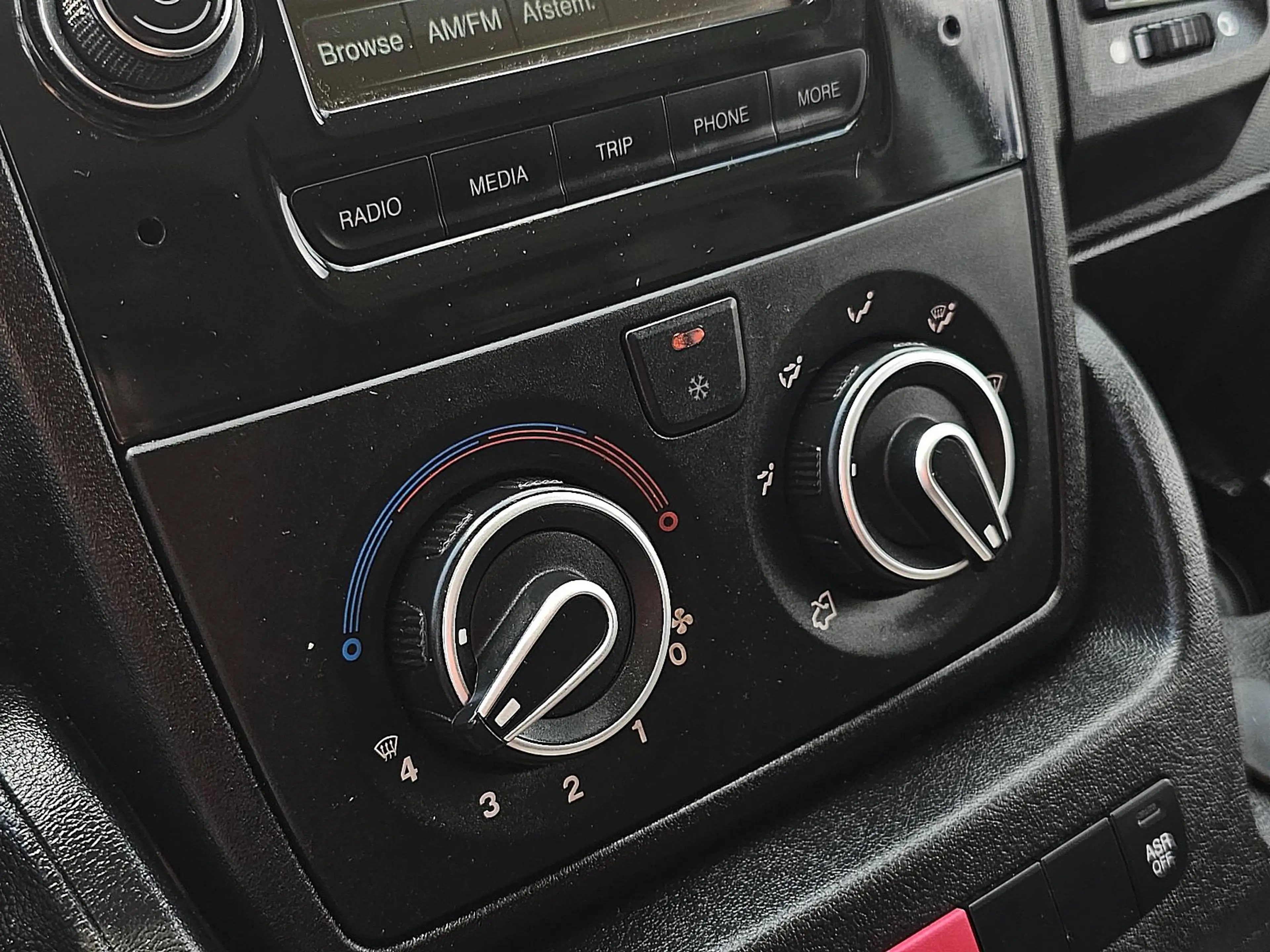 Peugeot Boxer 2.0 — photo 11