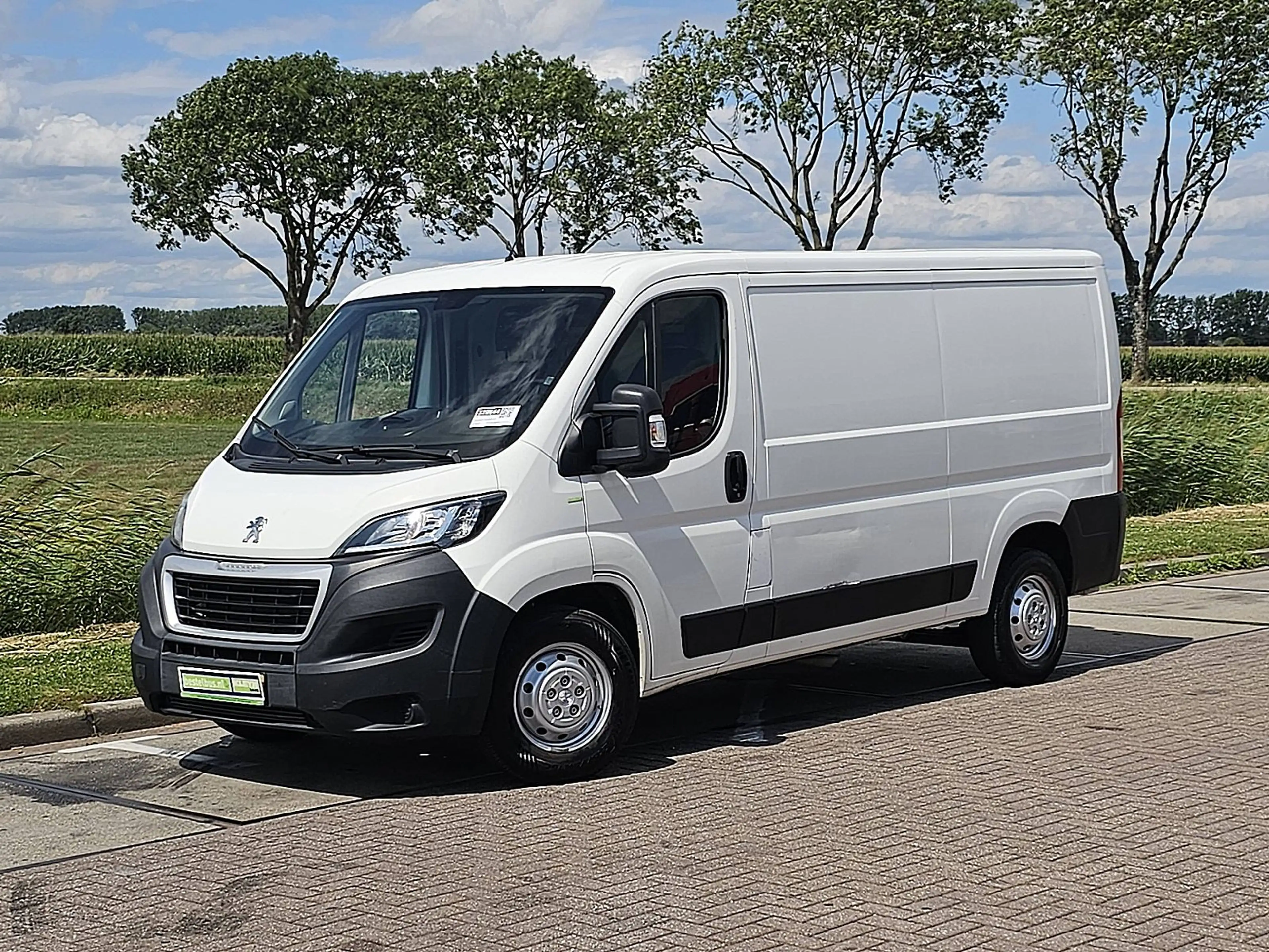 Peugeot Boxer 2.0 — photo 2