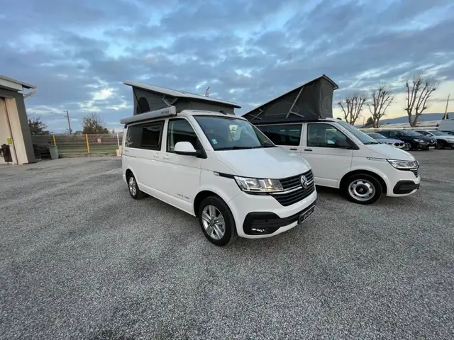 Volkswagen Transporter view 2
