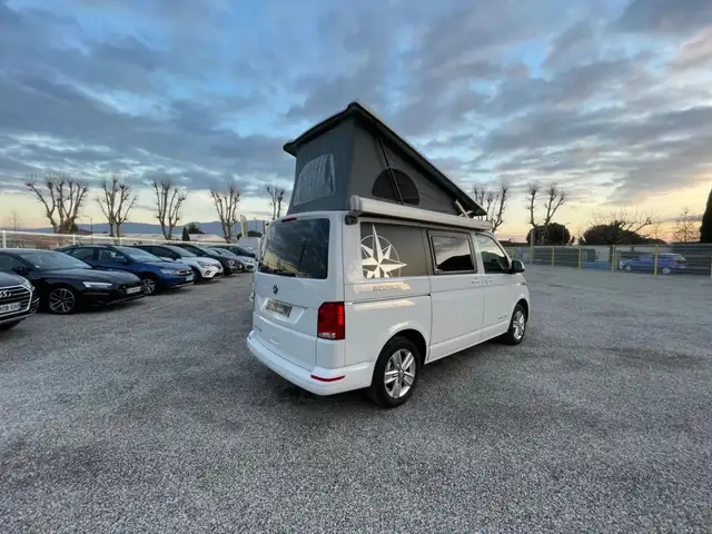 Volkswagen Transporter view 6