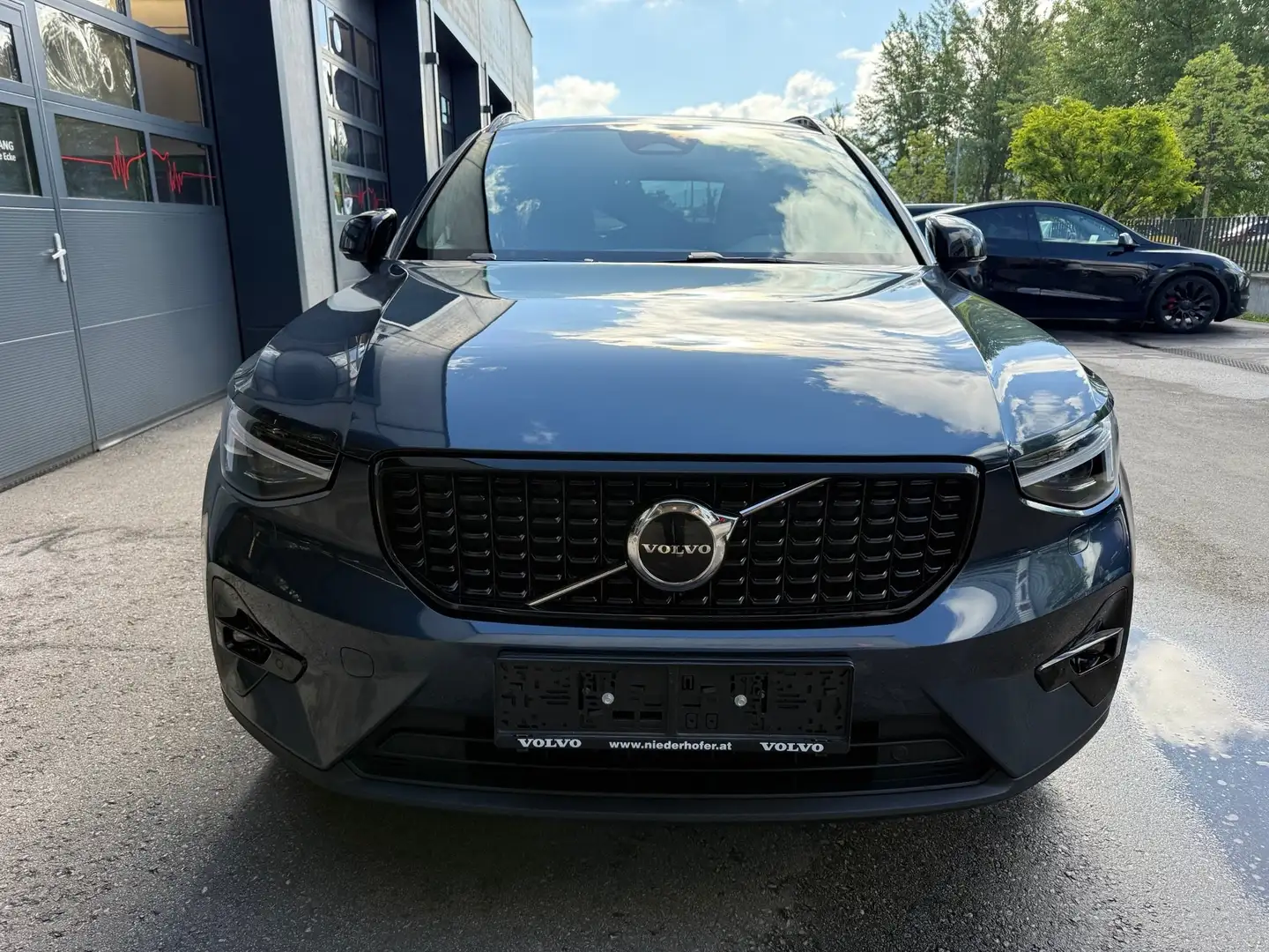 Volvo XC40 Plus Dark 2WD Blau - 2