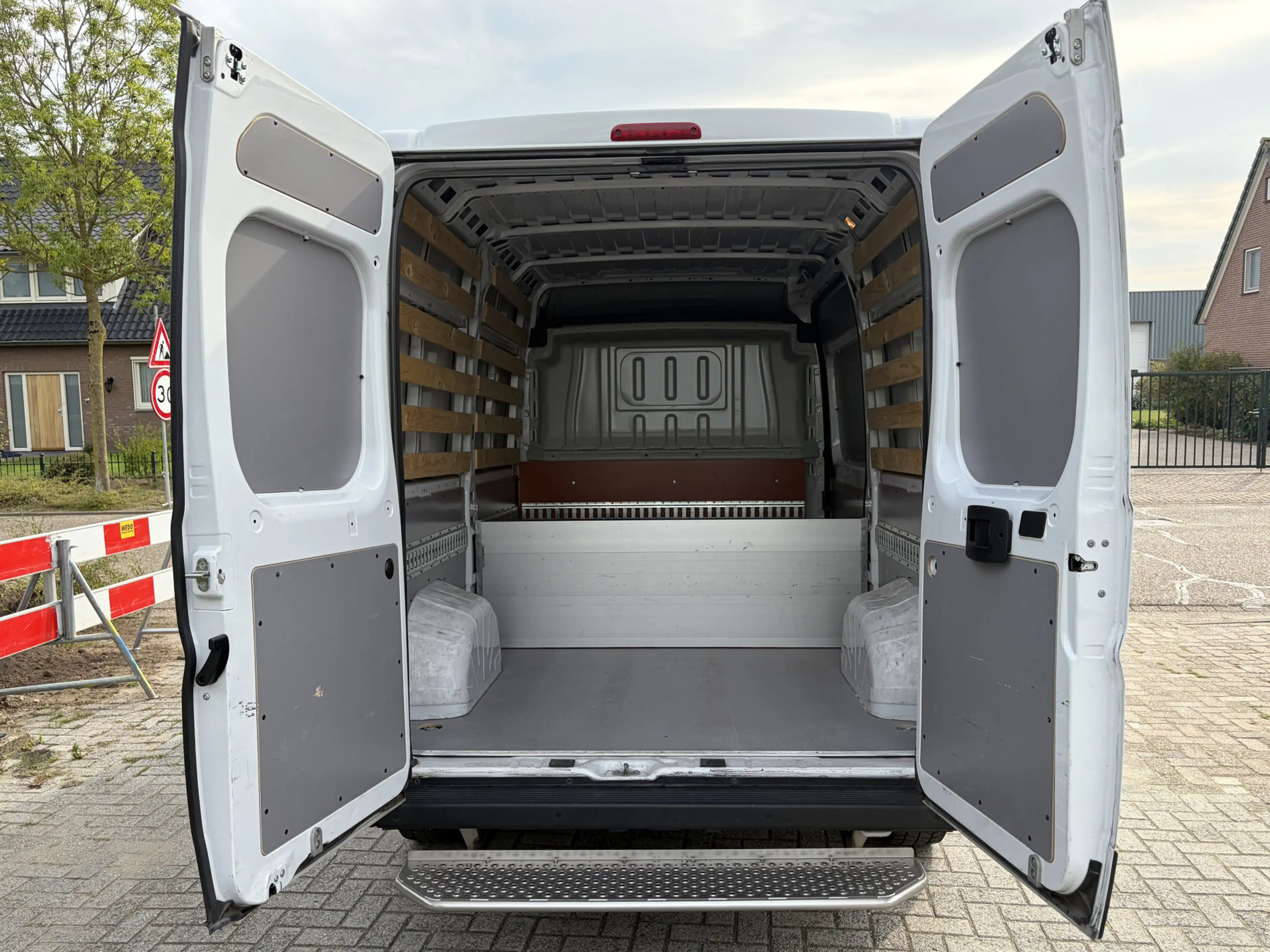 Fiat Ducato 35 2.2 MultiJet 140PK E6 Automaat L2H2 ✓ 3-zits ✓ — photo 3