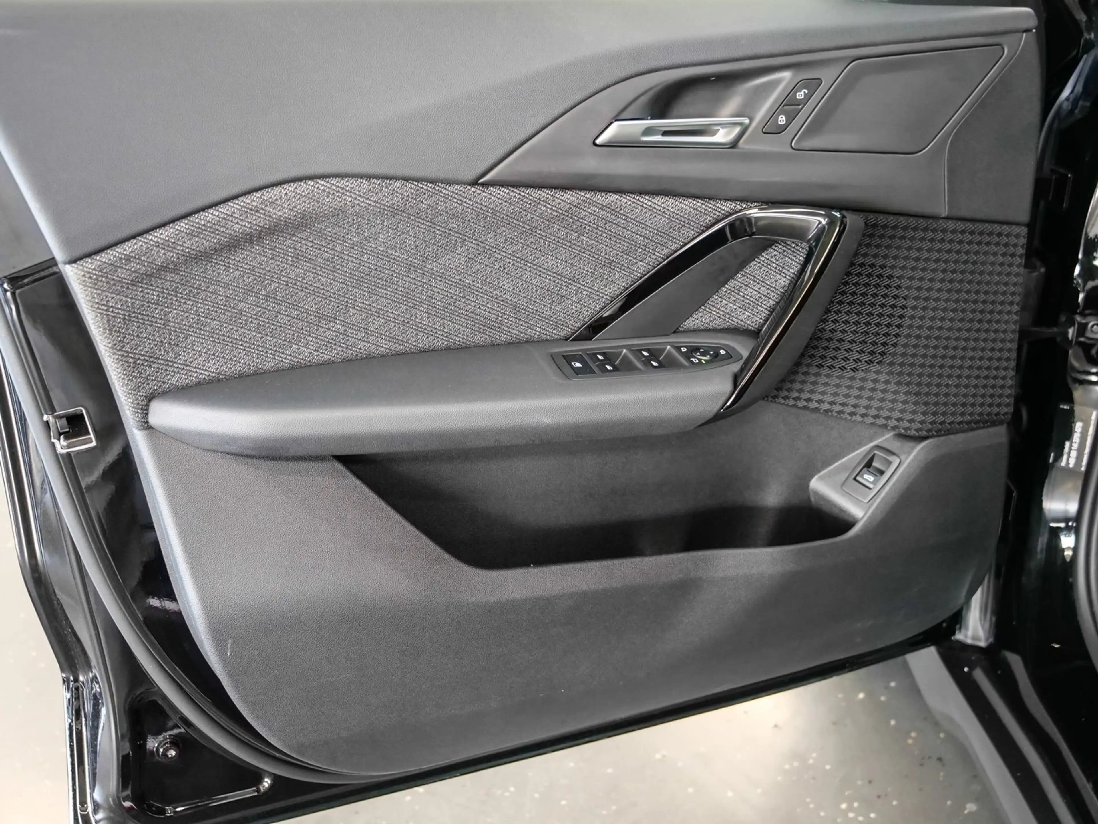 BMW X1 sDrive18i Aut Nav LED Parkass+PDC+RFK Shz — photo 22