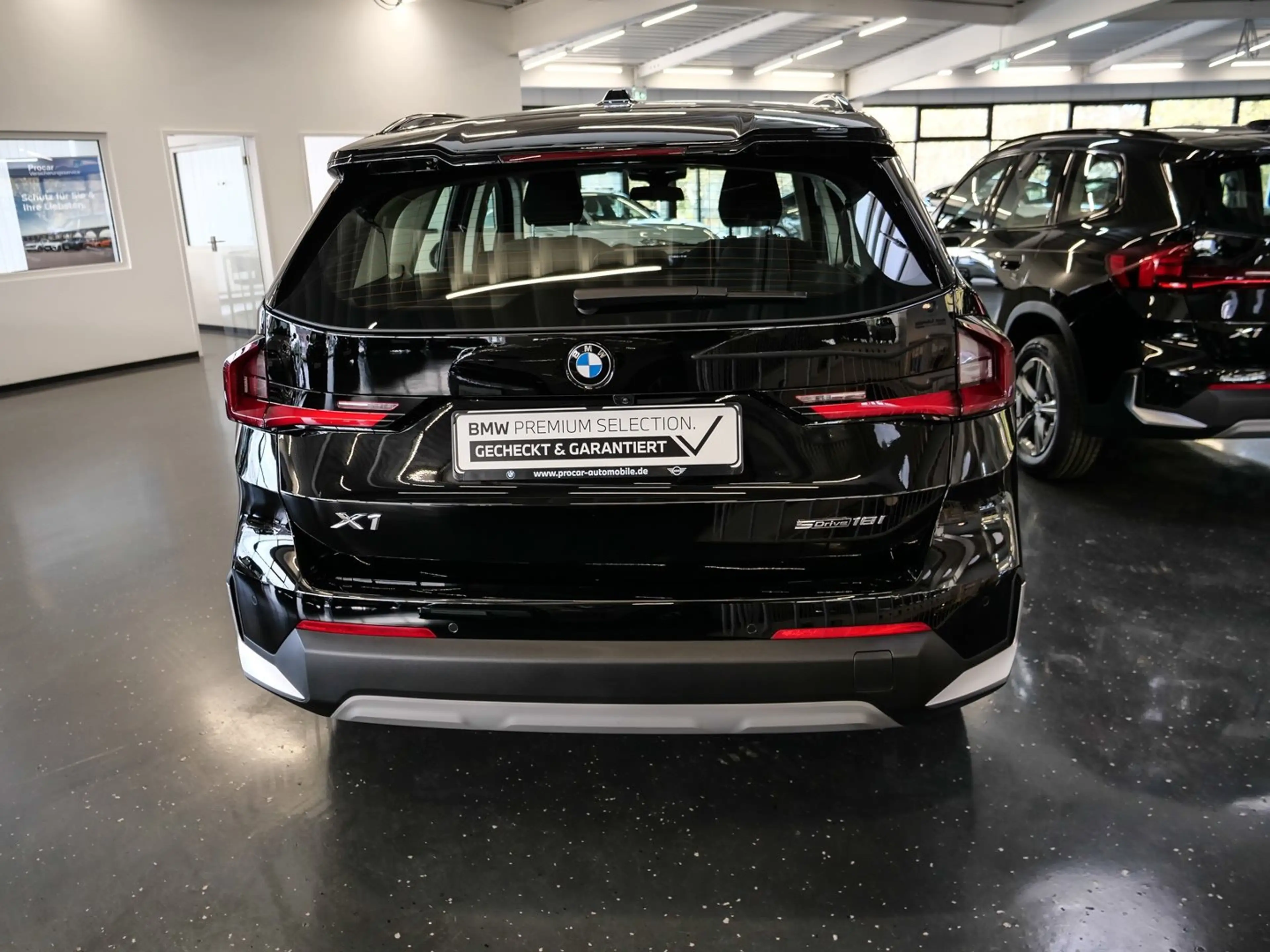BMW X1 sDrive18i Aut Nav LED Parkass+PDC+RFK Shz — photo 5