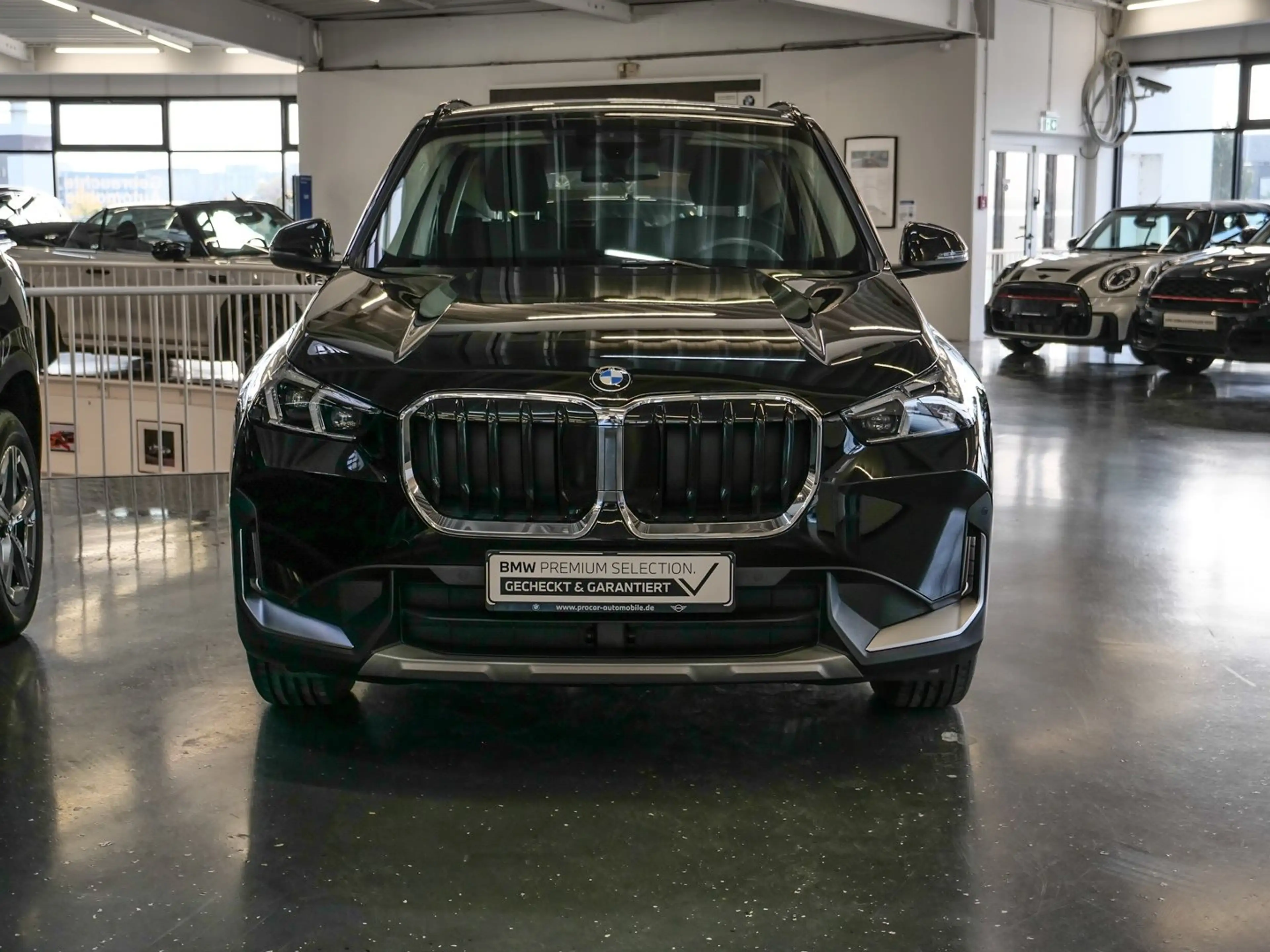 BMW X1 sDrive18i Aut Nav LED Parkass+PDC+RFK Shz — photo 3