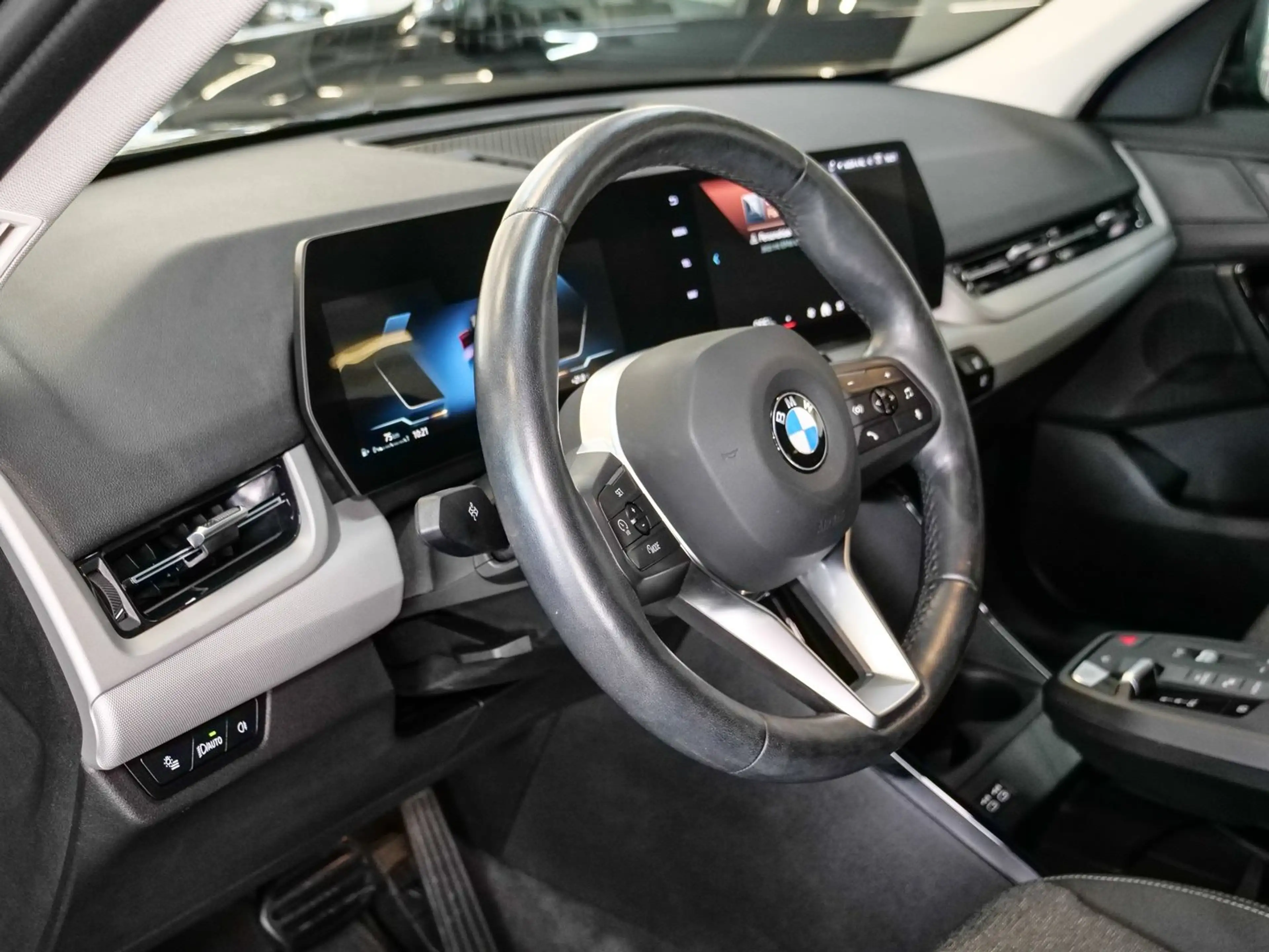 BMW X1 sDrive18i Aut Nav LED Parkass+PDC+RFK Shz — photo 8